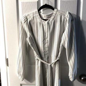 Banana Republic Button Down Dress with tie sash - Size 6P - Black and White